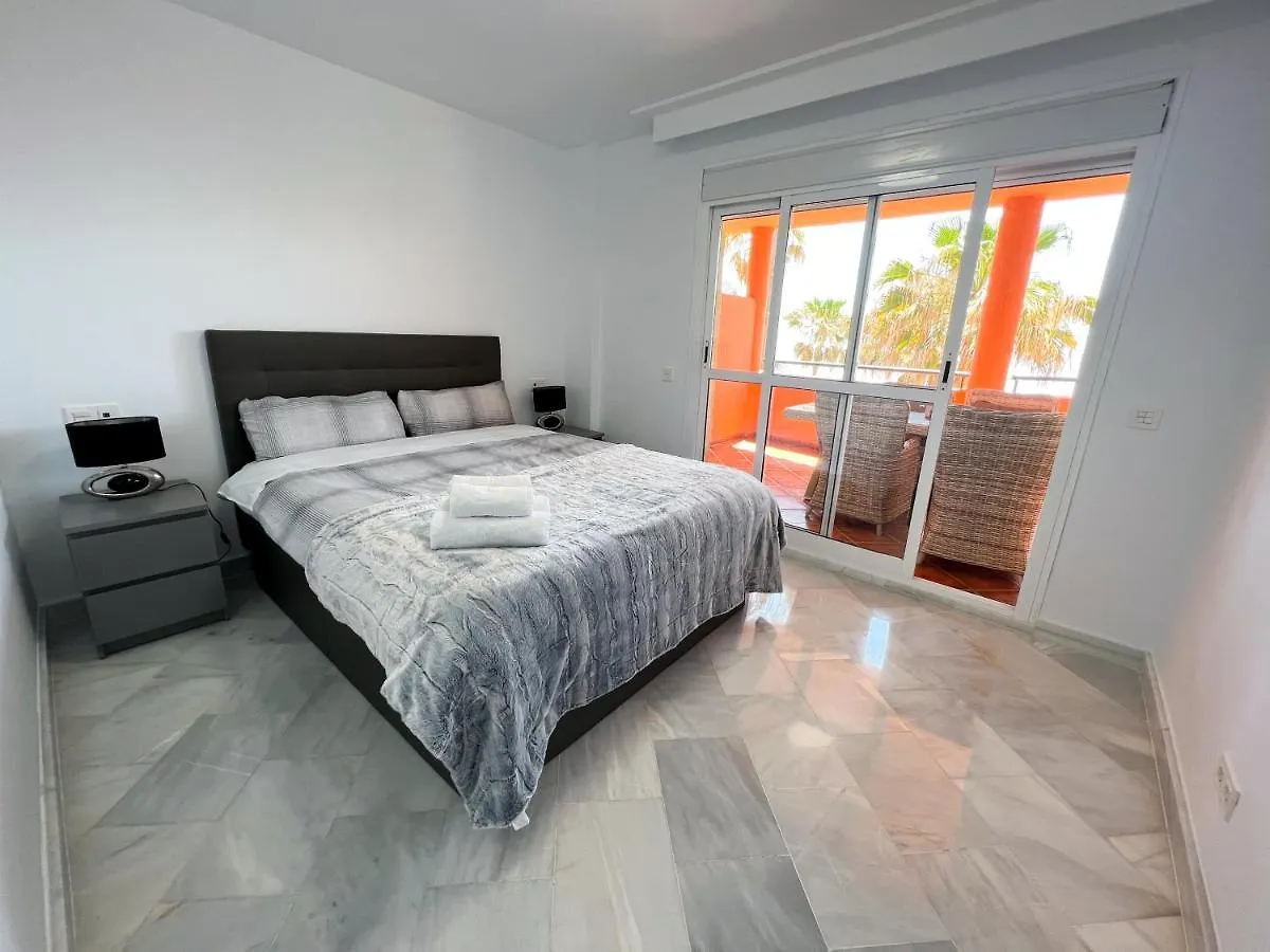 Luxury Three Bedroom Apartment At Estepona Spain