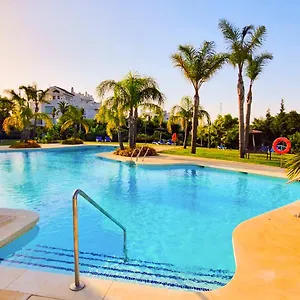Apartment Luxury Penthouse Alcazaba Lagoon 521 Ehhouse, Estepona
